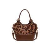 Коричневый, леопардовый принт