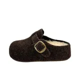 Коричневый