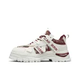 Бежево-красный