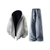 Светло-серый свитшот + синие штаны