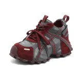 Металлический красный