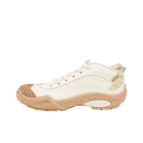 FENDI Низкий топ Повседневная обувь Мужская Белый