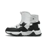 Серебристый