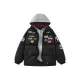 Чёрный с красным капюшоном