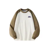 Хаки контрастирует с абрикосом