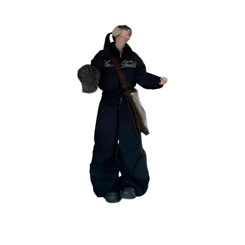 REMOULD Женские пуховики