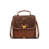 Кофейный цвет леопардового принта.