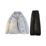 Серебристо-серый пальто + черные штаны