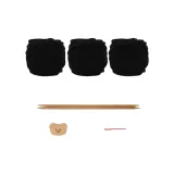 Черный медвежонок наклейка + бамбуковая игла