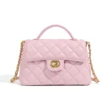 Розовый цвет молочного коктейля