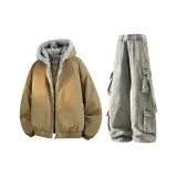 Коричневый топ + винтажные синие джинсы