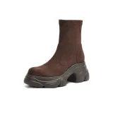 Коричневый