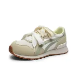 Светло-зеленый