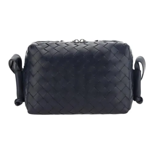 Bottega Veneta Сумка через плечо из кожи мужская сумка на плечо морской синий