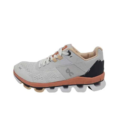 On Cloudace Поддержка Беговые кроссовки Женские Белые