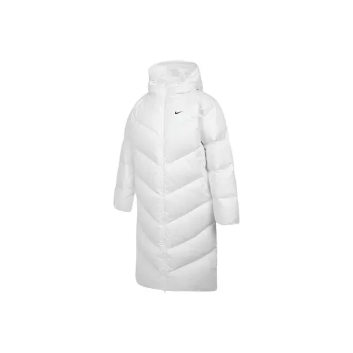 Nike Белый Женские Пуховики