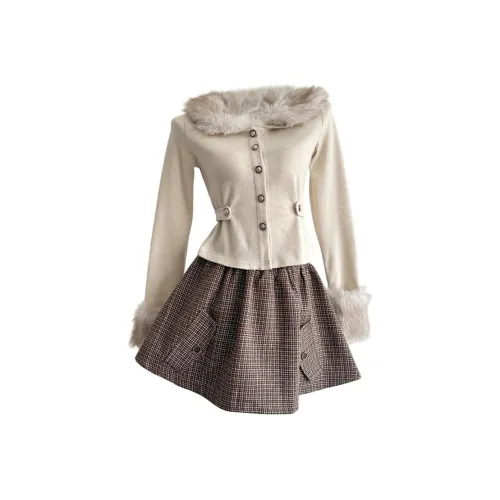 STGX Женские Комплекты с Юбкой