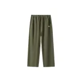 Оливковый зеленый