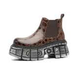 Коричневый