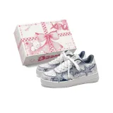 Бело-голубая керамика