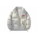 Экрю Хлопковый пуховик с красным логотипом