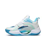 Лунно-белый