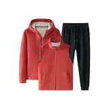 Оранжево-красный