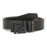 Чёрно-коричневый