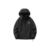 Призрачно черный