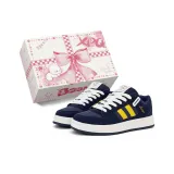 Темно-синий, синий, желтый (белый, шнурки)