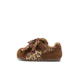 Коричневый