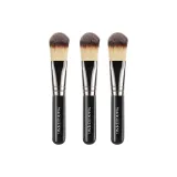 Тональная основа, кисть, набор из трех