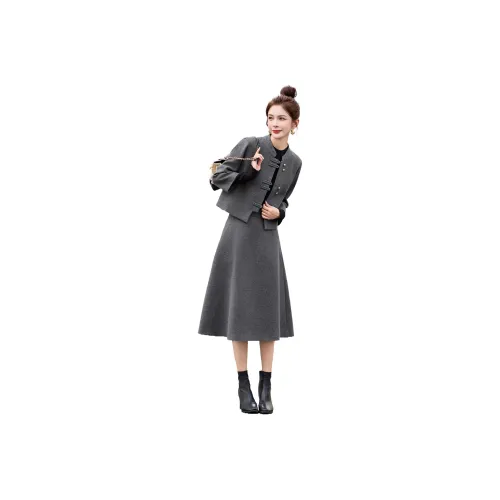 Kangaroo Женские Комплекты с Юбкой