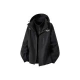 Чёрная легкая ветровка