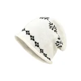 Молочно-белый