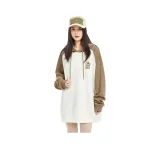 Хаки контрастирует с абрикосом