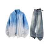 Синий свитер + синие джинсы