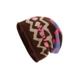 Коричневый