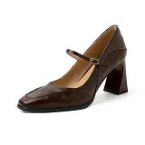 Коричневый