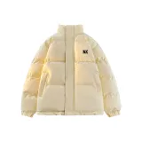 Светло-жёлтый