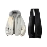 Белое пальто из миндаля + черные штаны