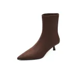 Коричневый