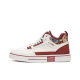 Белый красный