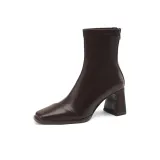 Коричневый