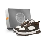 Бежево-коричневый