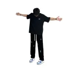 Вышивка черного цвета