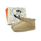 Коричневый цвет, антилопа, флисовая подкладка