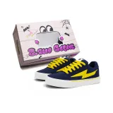 Темно-синий, синий, желтый шнурки (с белыми и синими шнурками)