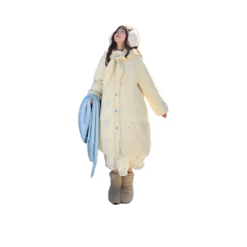 Langqing Custard Gifted By Wang Qing Brand Embossed Women's Down Jackets (Puffers) Langqing Заварной Gifted By Wang Qing Бренд Наклеенный Женские Пуховики