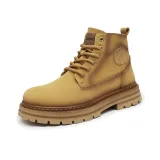 Коричневый